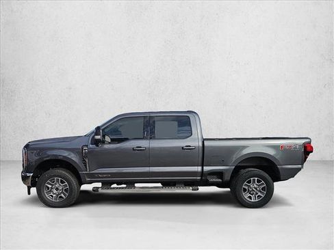 New 2026 Ford F250 Lariat w/ FX4 Off-Road Package image 2