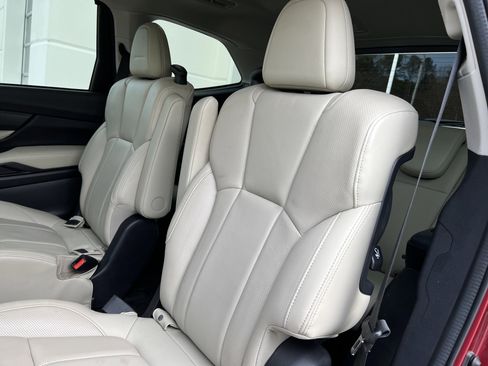 Used 2019 Subaru Ascent Limited image 31