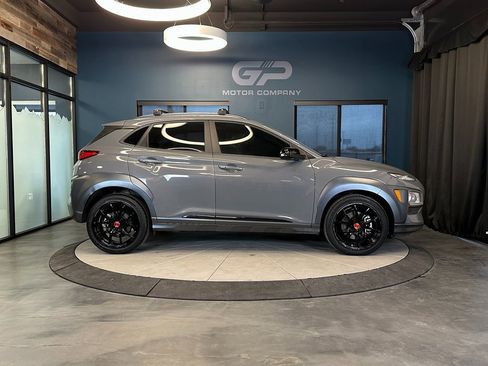 Used 2021 Hyundai Kona Night image 2