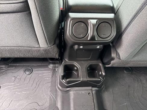 Certified 2024 Jeep Wrangler Unlimited Sport AWD/4WD image 21