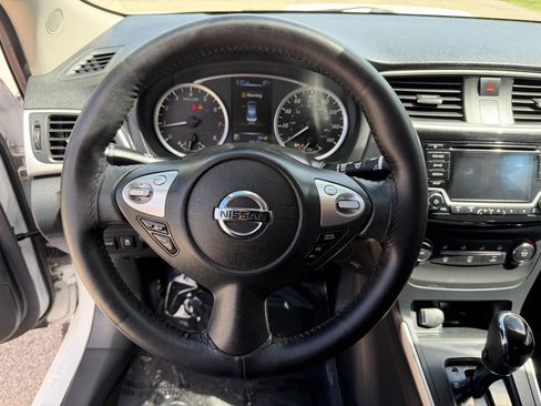 Used 2017 Nissan Sentra SV image 15