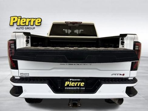 Used 2024 GMC Sierra 3500 AT4 w/ Technology Package image 4