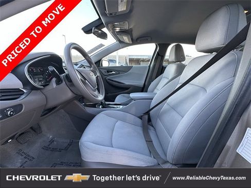 Used 2022 Chevrolet Malibu LT image 25