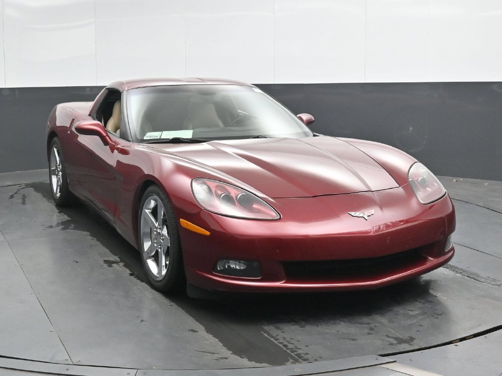 Used 2007 Chevrolet Corvette Coupe w/ Preferred Equipment Group RWD image 4
