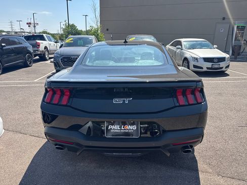 Used 2024 Ford Mustang GT Premium RWD image 6