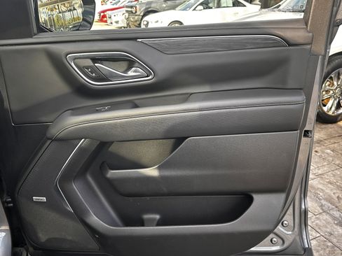 Used 2022 GMC Yukon SLT image 37