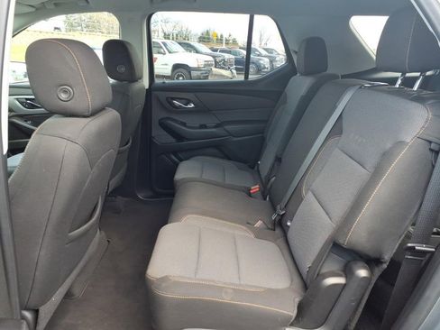 Used 2020 Chevrolet Traverse LS image 5