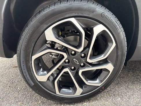 New 2026 Chevrolet Trax RS w/ Sunroof Package image 11