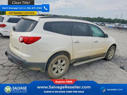 Used 2011 Chevrolet Traverse LT w/ LPO, 'HIT The Road' Package FWD image 4