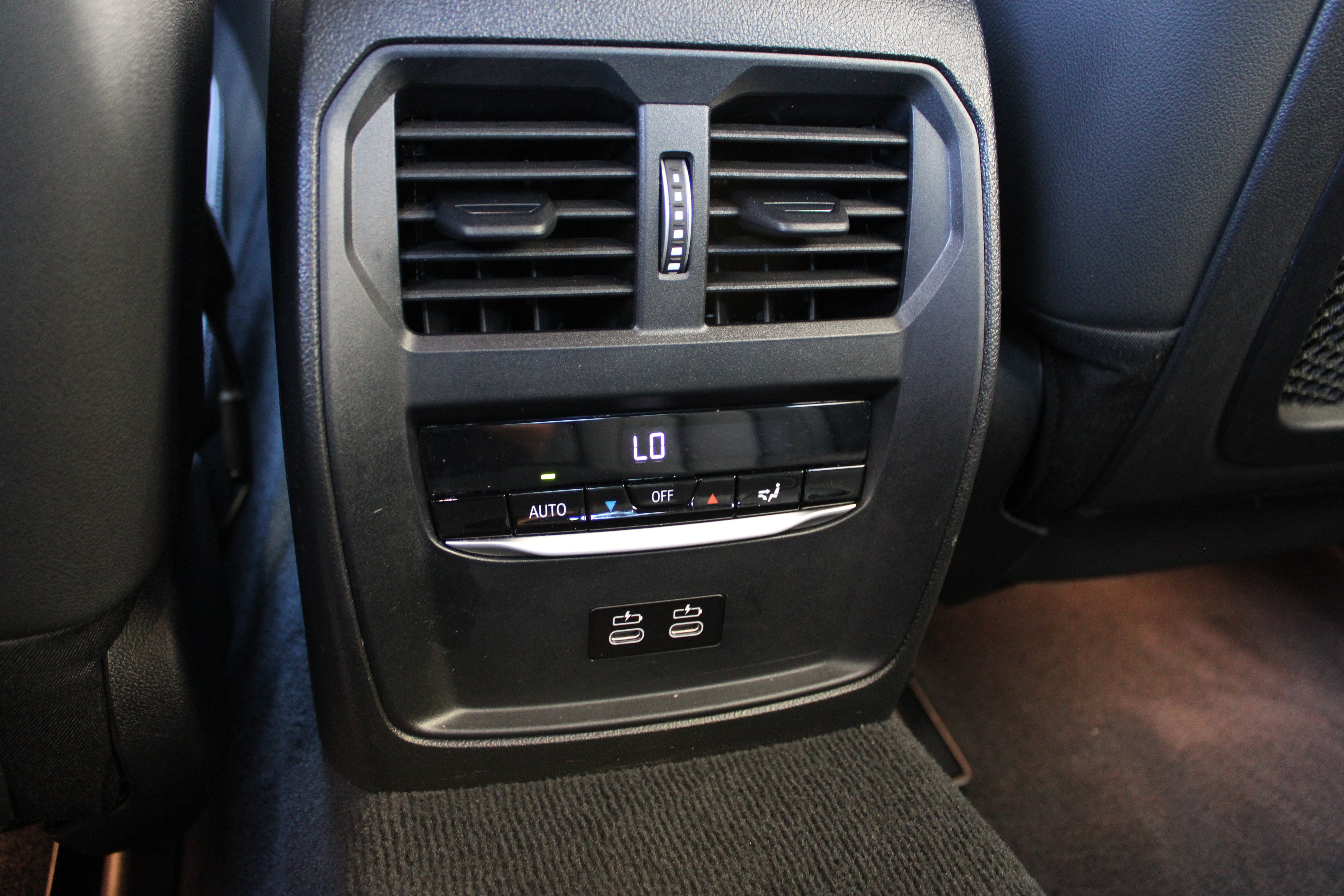 Used 2024 BMW i4 eDrive35 w/ Convenience Package RWD image 24