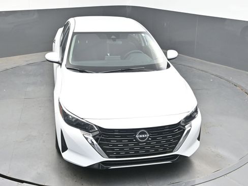 Certified 2025 Nissan Sentra S image 30