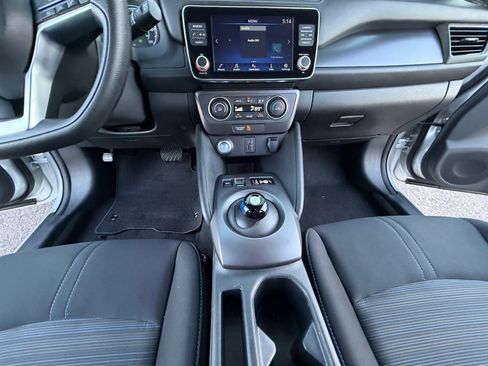 Certified 2025 Nissan Leaf S image 20