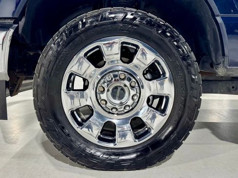 Used 2023 Ford F250 Lariat w/ Chrome Package image 31