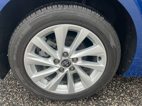 Used 2023 Toyota Camry LE image 29