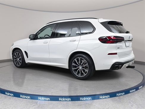 Used 2024 BMW X5 M60i image 8