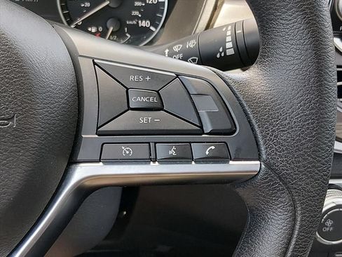 Used 2025 Nissan Altima 2.5 SV FWD image 22