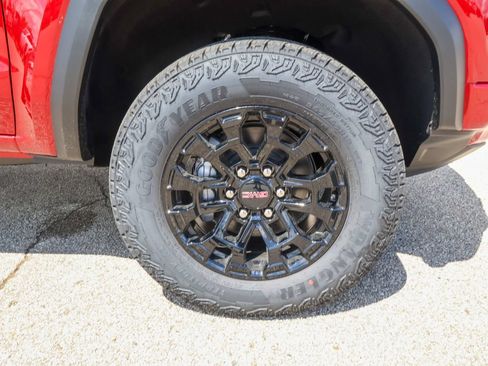 New 2026 GMC Canyon Elevation w/ Convenience Package AWD/4WD image 32
