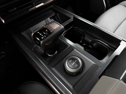 Used 2025 GMC Hummer EV 2X image 45