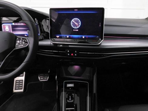 Used 2025 Volkswagen Golf image 49