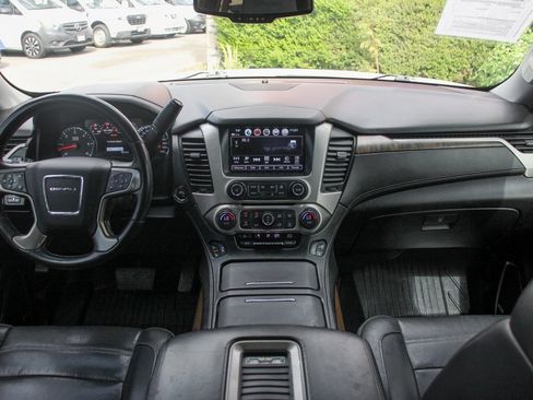 Used 2019 GMC Yukon Denali w/ Open Road Package image 31