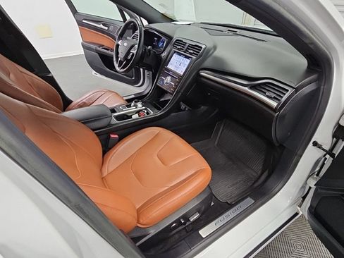 Used 2019 Ford Fusion Titanium AWD/4WD image 35