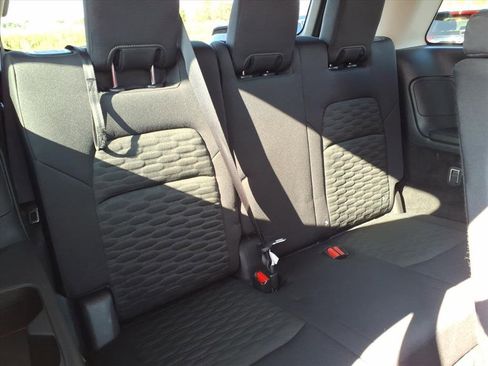 Used 2022 Nissan Pathfinder SV image 7