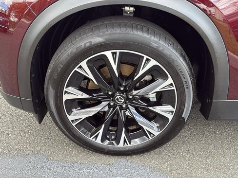 Certified 2024 MAZDA CX-90 Plug-In Hybrid w/ Premium Plus image 10