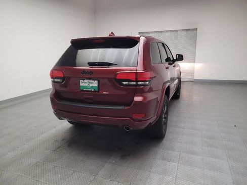 Used 2020 Jeep Grand Cherokee Altitude AWD/4WD image 7