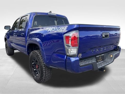 Used 2022 Toyota Tacoma TRD Sport AWD/4WD image 3