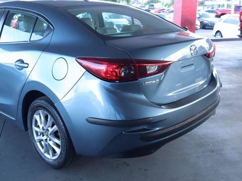 Used 2015 MAZDA MAZDA3 i Sport FWD image 9