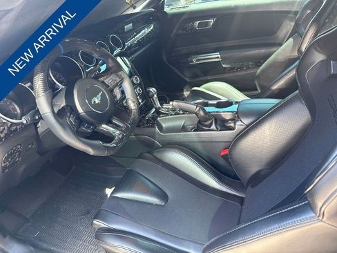 Used 2022 Ford Mustang Coupe RWD image 11