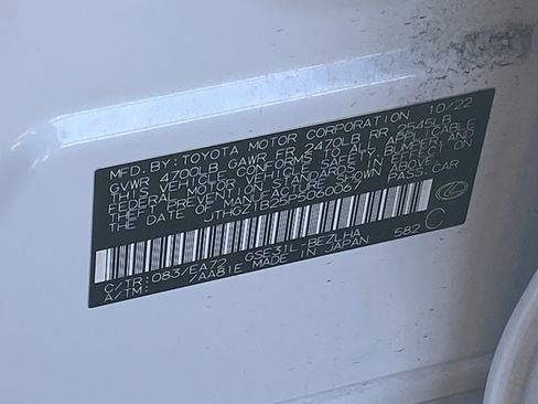 Used 2023 Lexus IS 350 F Sport image 9