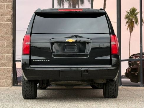 Used 2016 Chevrolet Suburban LTZ RWD image 10