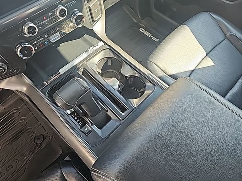 Used 2025 Ford F150 Lariat w/ Equipment Group 501A Mid image 20