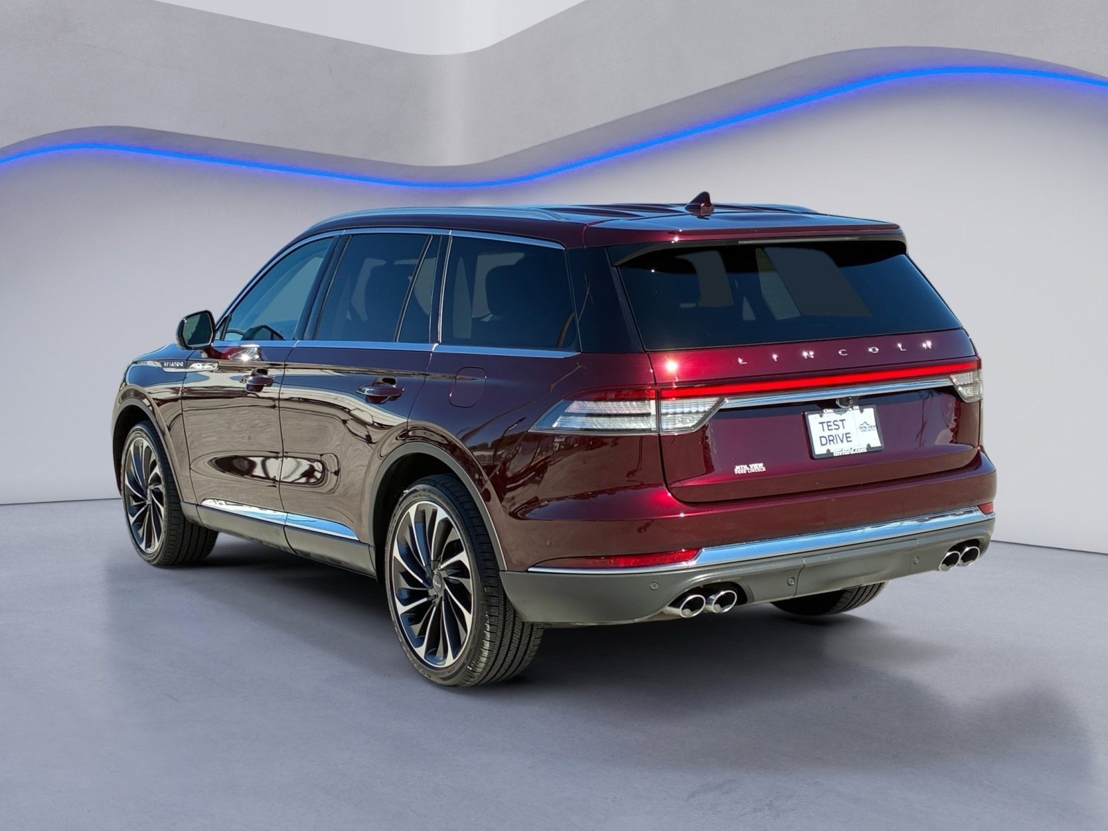 Used 2020 Lincoln Aviator Reserve w/ Equipment Group 202A AWD/4WD image 6
