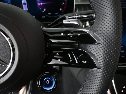 New 2026 Mercedes-Benz GLC 43 AMG 4MATIC image 11