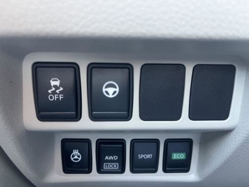 Used 2021 Nissan Rogue Sport SL AWD/4WD image 24
