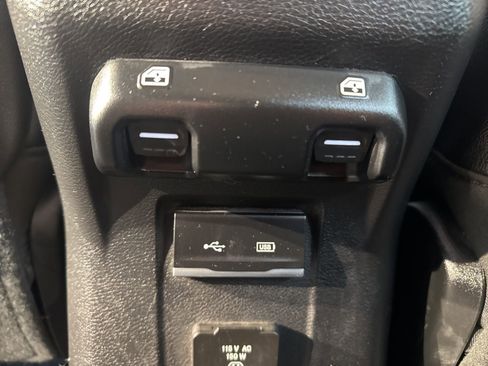 Used 2020 Jeep Wrangler Unlimited Rubicon image 18