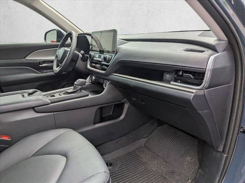 Certified 2026 Toyota Grand Highlander AWD image 19