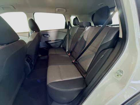 Used 2023 Nissan Rogue SV FWD image 25