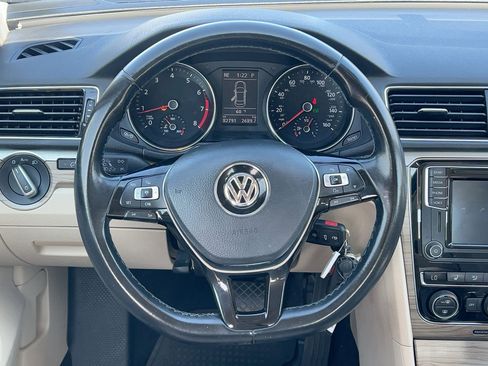 Used 2016 Volkswagen Passat 1.8T SE image 17