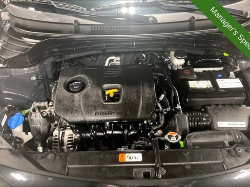 Used 2025 Kia Soul LX FWD image 11