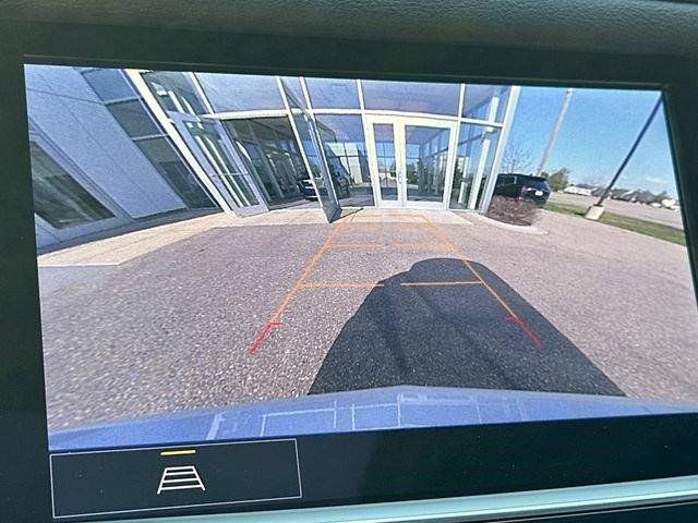 Certified 2024 Cadillac XT6 Luxury w/ LPO, Floor Liner Package AWD/4WD image 3