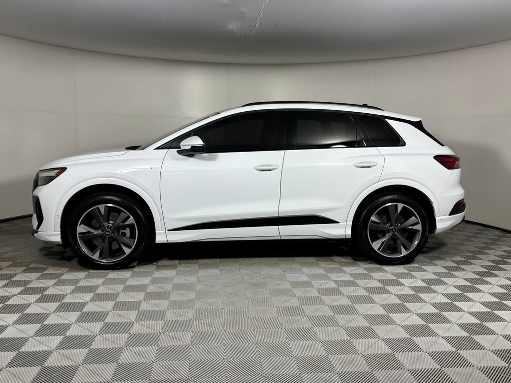 Used 2023 Audi Q4 e-tron Premium Plus AWD/4WD image 4