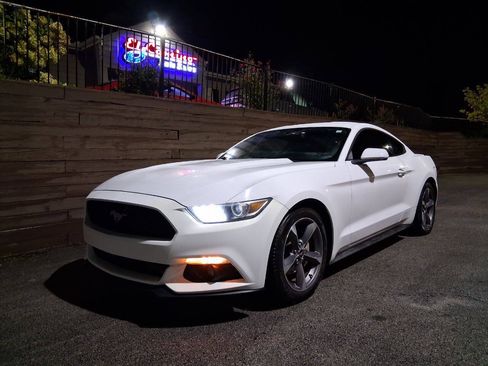 Used 2015 Ford Mustang Coupe w/ Equipment Group 051A RWD image 1