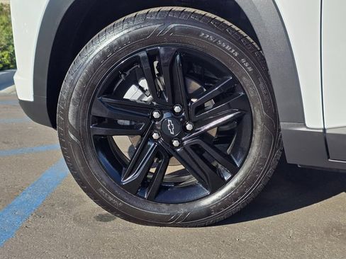 Used 2025 Chevrolet Trax ACTIV w/ Driver Confidence Package image 8