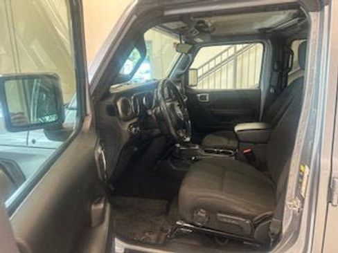 Used 2021 Jeep Wrangler Unlimited Sport AWD/4WD image 5