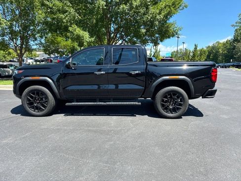 Used 2023 GMC Canyon Denali w/ Denali Black Edition AWD/4WD image 8