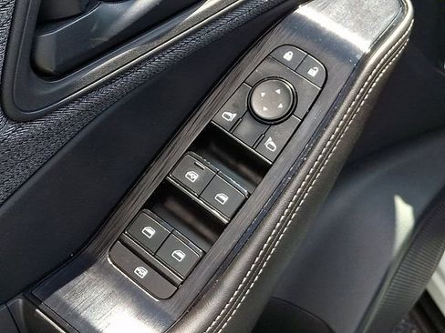 Used 2022 Nissan Rogue S AWD/4WD image 26