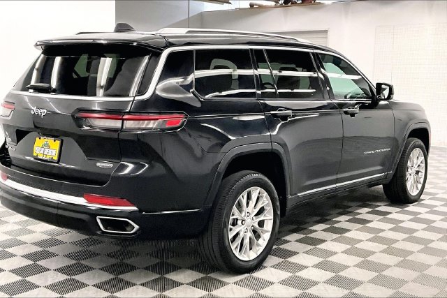 Used 2021 Jeep Grand Cherokee L Summit w/ Luxury Tech Group V AWD/4WD image 13